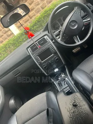 Mercedes-Benz B-Class 2011 Off white