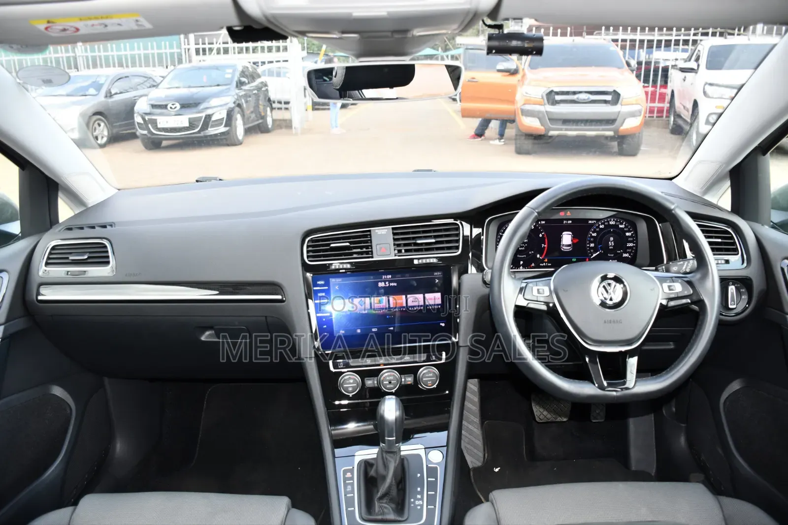 Volkswagen Golf 2019 Silver