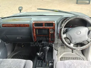 Toyota Land Cruiser Prado 2002 Silver