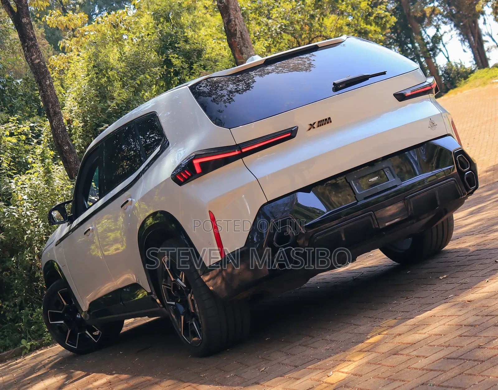 BMW XM Base AWD 2023 White
