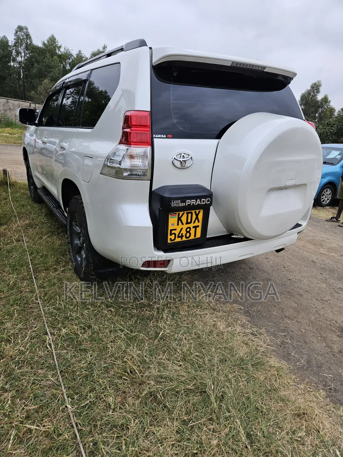 Toyota Land Cruiser Prado 2010 White