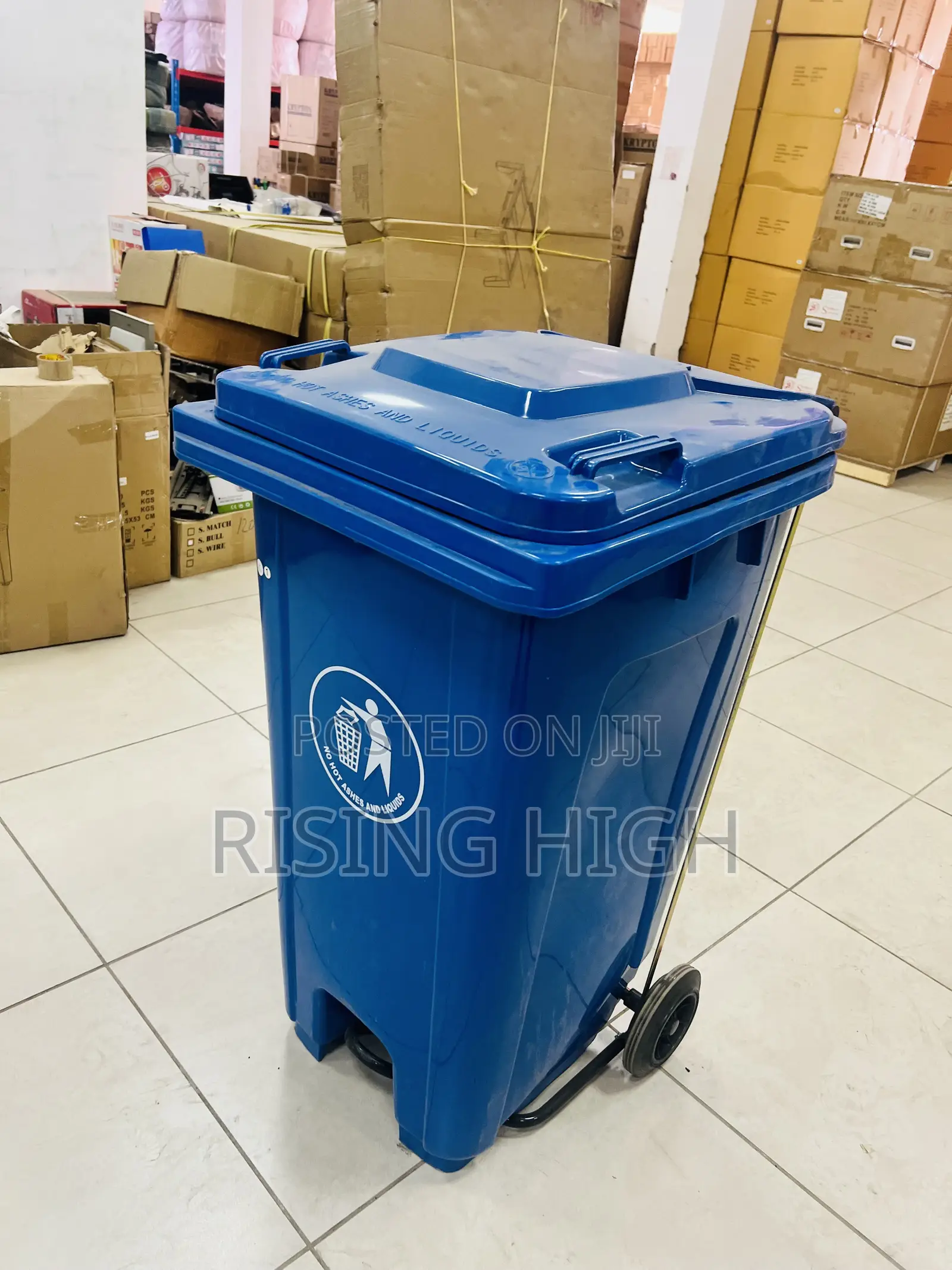 High-Quality 240 Litres Outdoor Dustbin With Wheels
