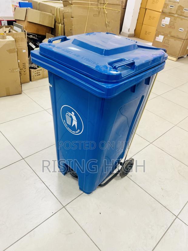 Heavy Duty 240l Garbage Bin – Strong, Durable Mobile