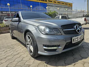 Mercedes-Benz C200 2012 Silver