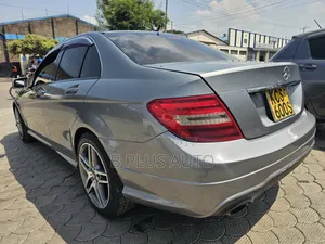 Mercedes-Benz C200 2012 Silver
