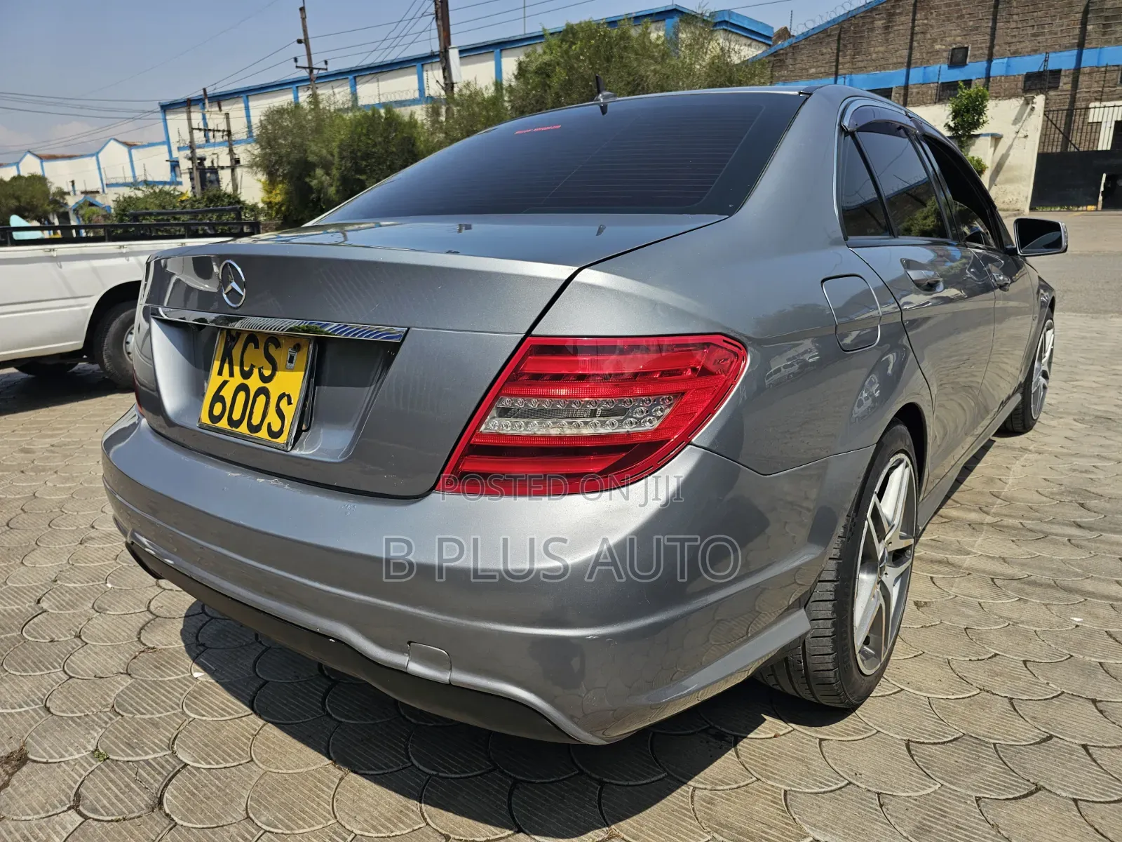 Mercedes-Benz C200 2012 Silver