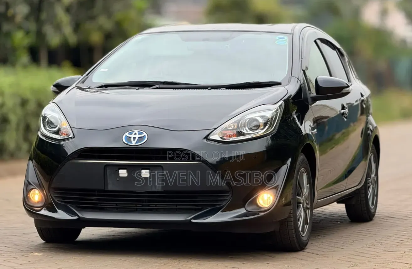 Toyota Aqua 2019 Black