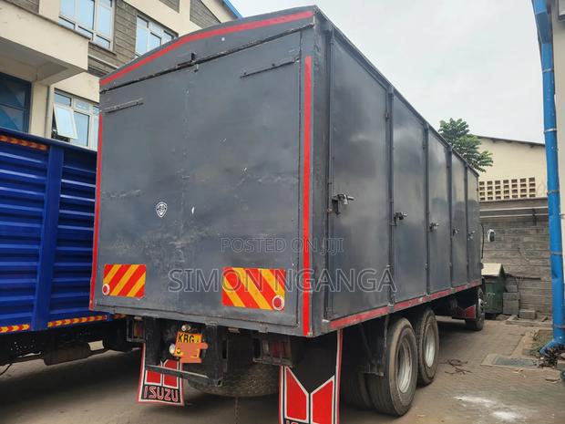 Isuzu FVX Truck - thumbnail 3