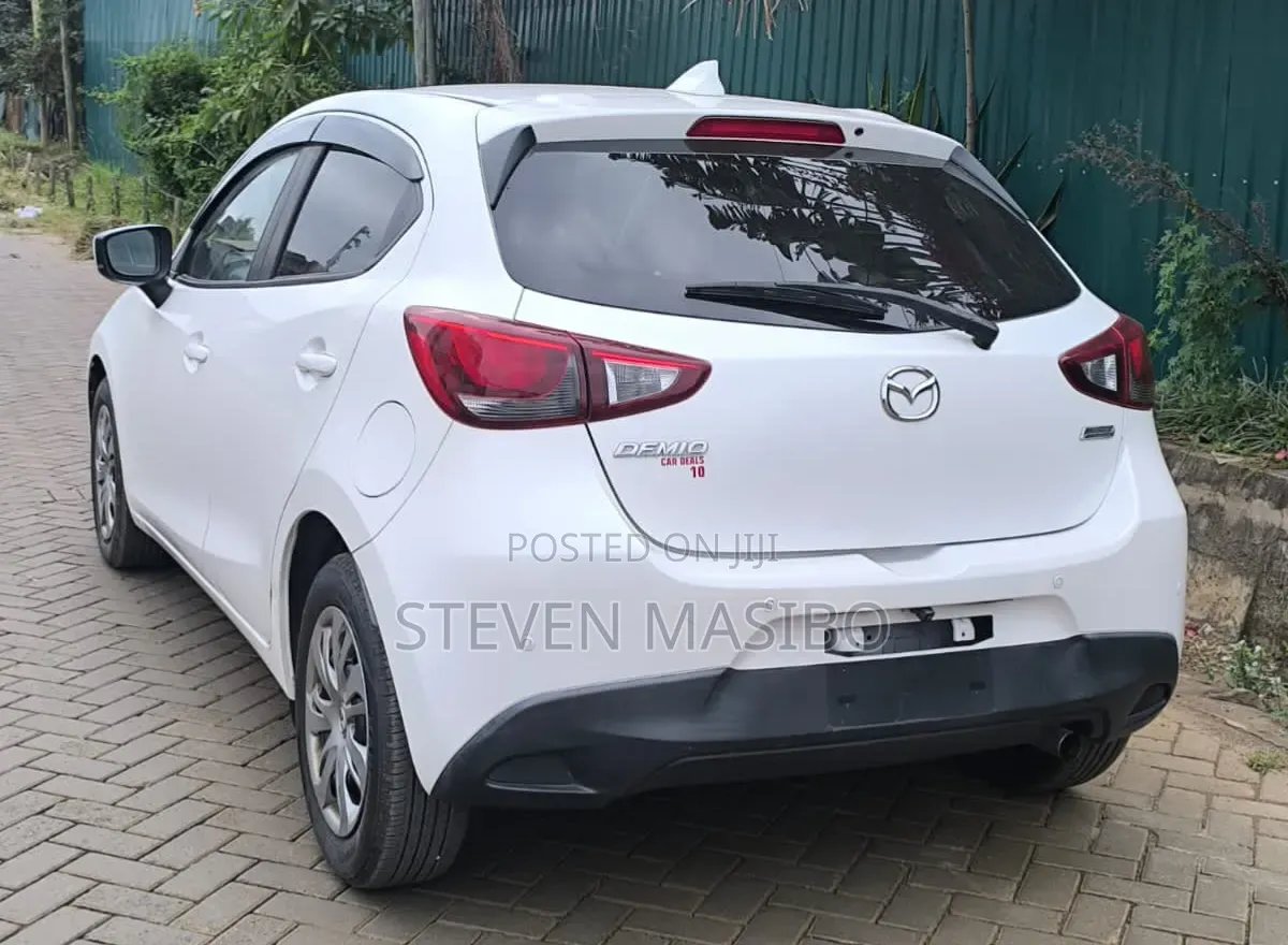 Mazda Demio 2019 White