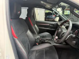 Toyota Hilux 2022 Pearl