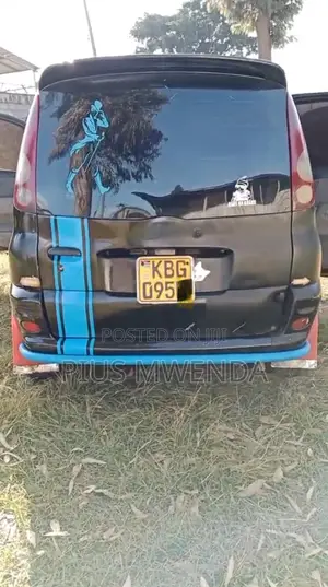 Toyota Fun Cargo 2006 Black
