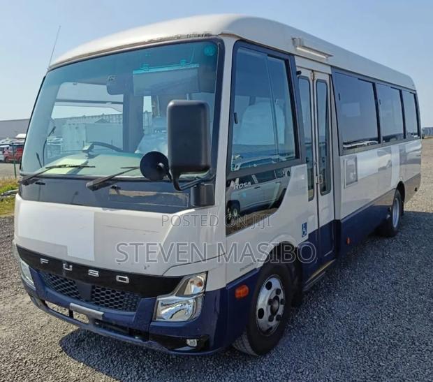 Mitsubishi Fuso Rosa 2019 White