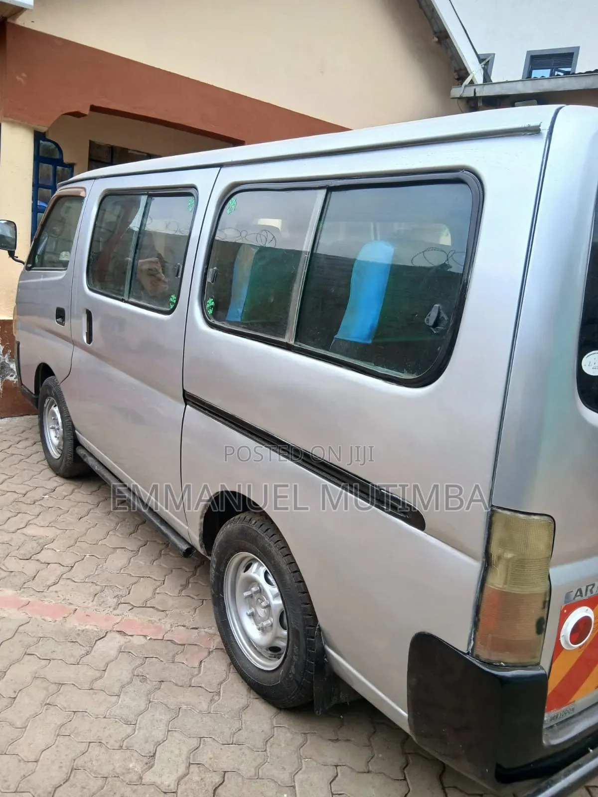 Nissan Caravan