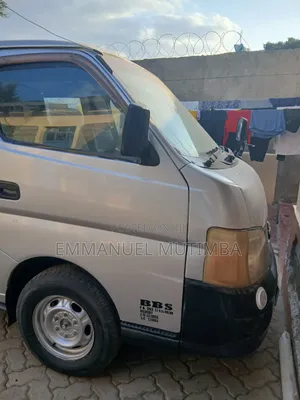 Nissan Caravan