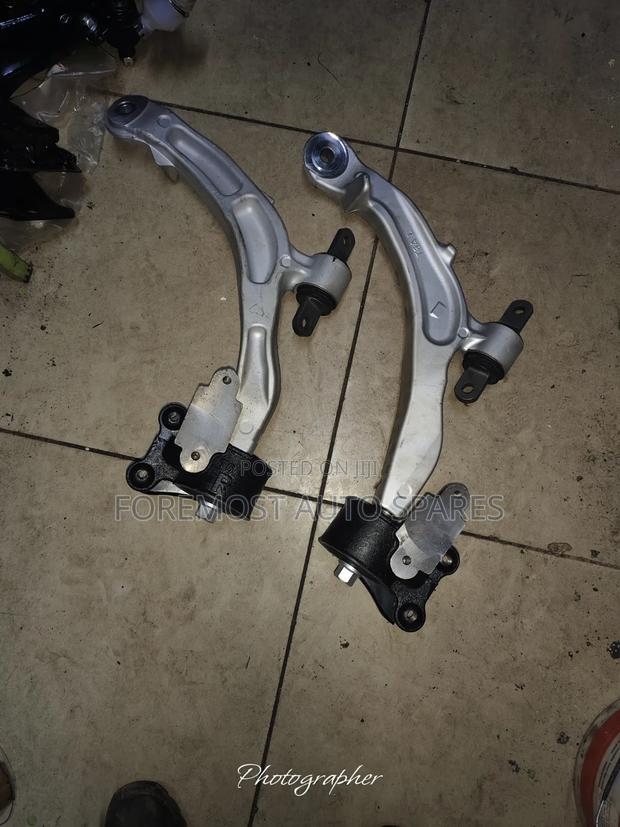 Honda Oddessy 2016 Front Arms