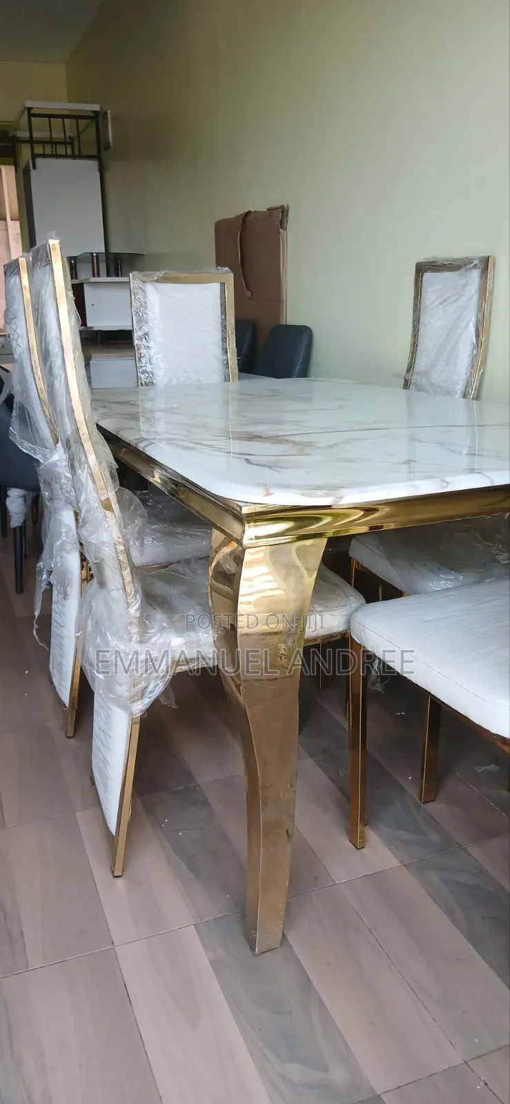 Modern 6 Seater Dinning Table Imported