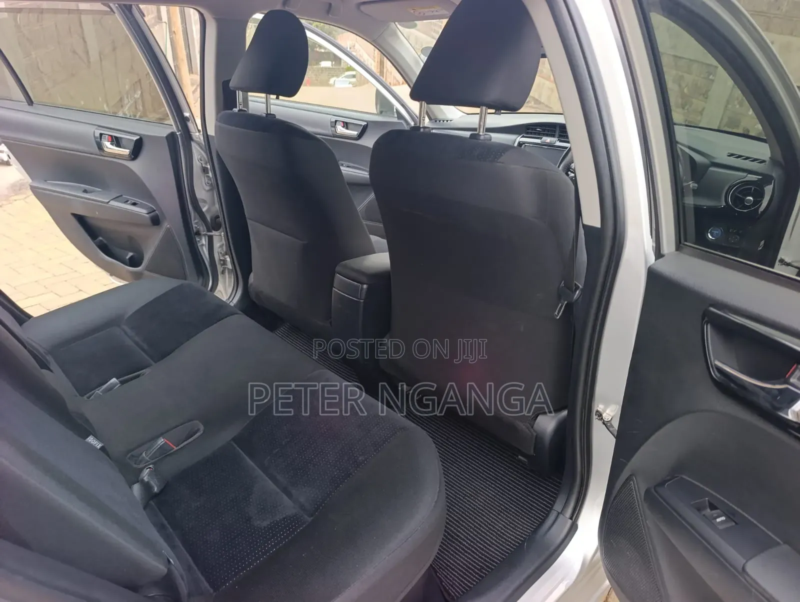 Toyota Corolla Fielder 2019 Silver