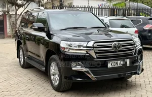 Toyota Land Cruiser 4.6 V8 VXR 2016 Black