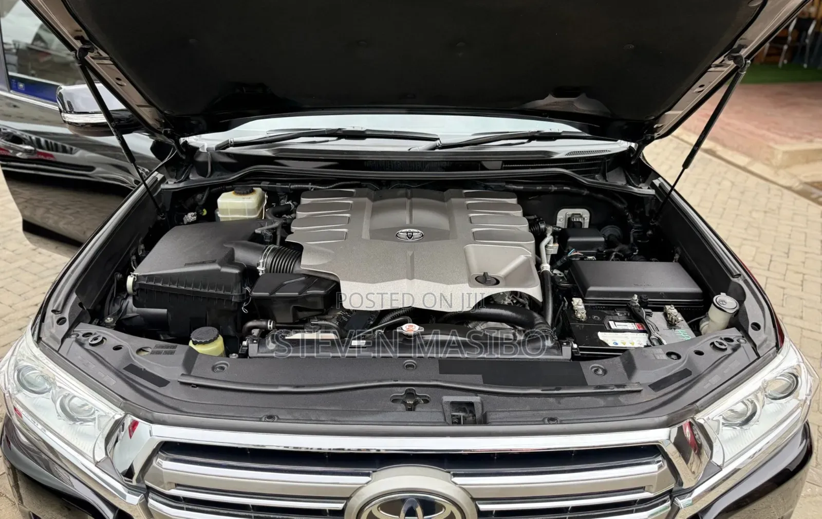 Toyota Land Cruiser 4.6 V8 VXR 2016 Black