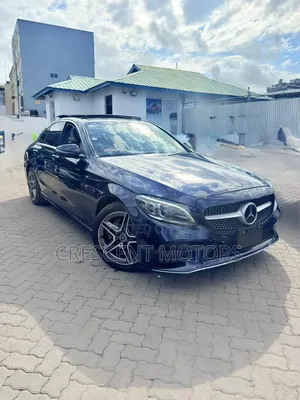 Mercedes-Benz C200 2019 Blue