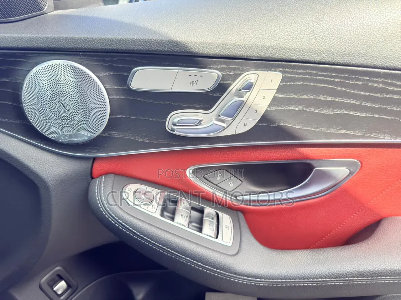 Mercedes-Benz C200 2019 Blue