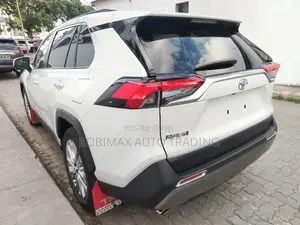 Toyota RAV4 2020 White