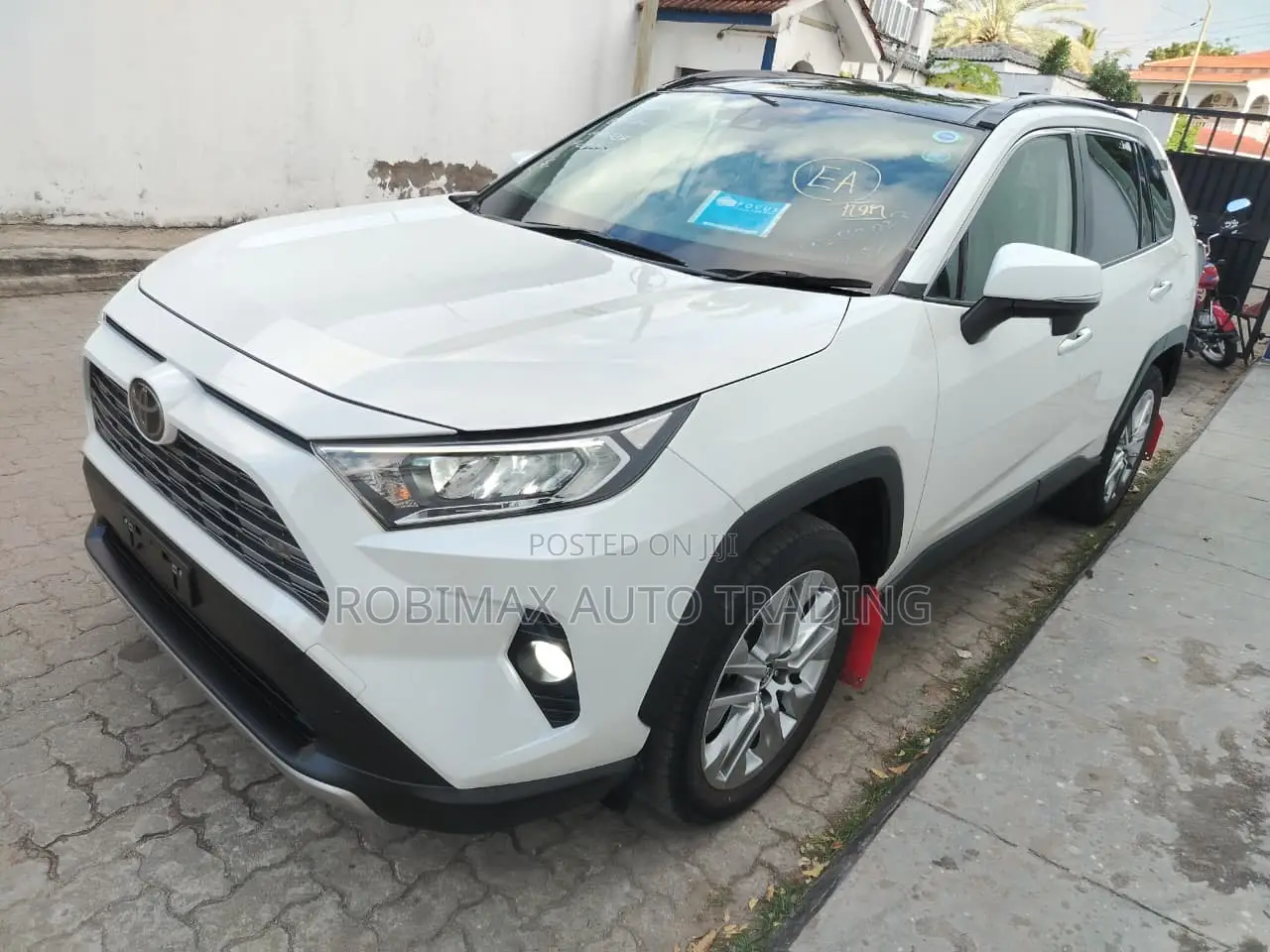 Toyota RAV4 2020 White