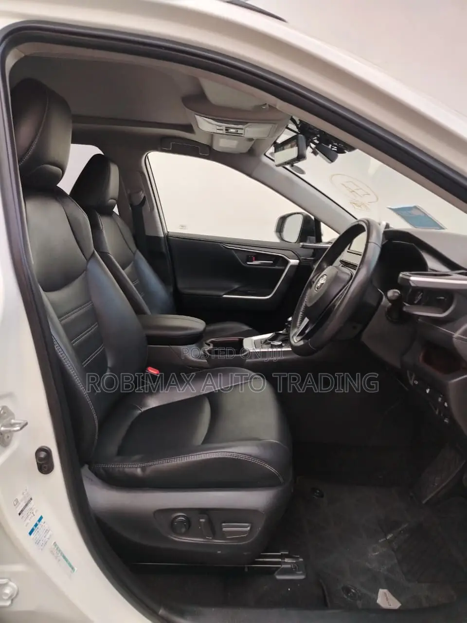 Toyota RAV4 2020 White