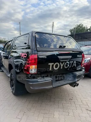 Toyota Hilux 2019 Black