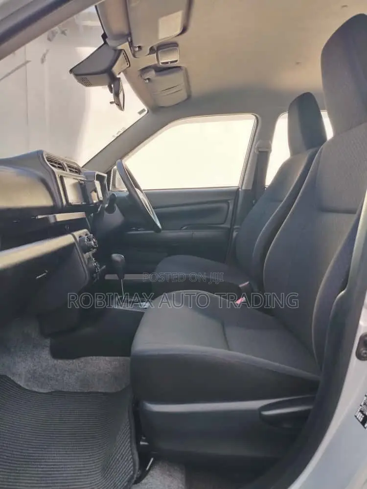 Toyota Probox 2019 Silver