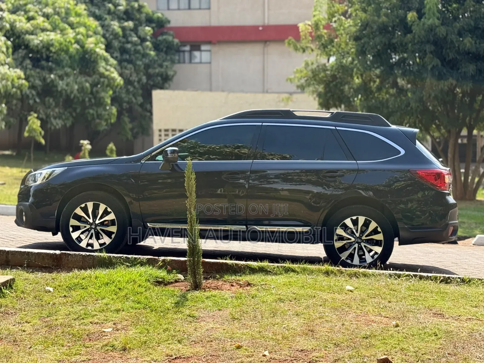 Subaru Outback 2018 Blue