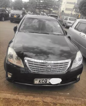 Toyota Crown 2011 Black
