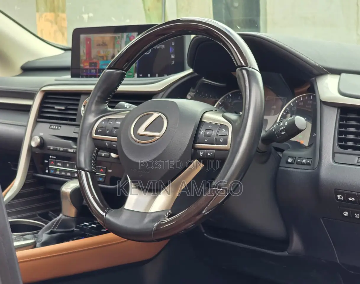 Lexus RX 2020