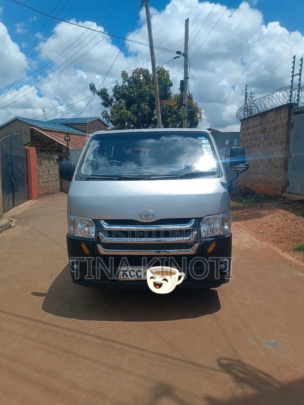 Toyota HiAce 2008 Silver