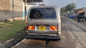 Toyota HiAce 2006 Grey