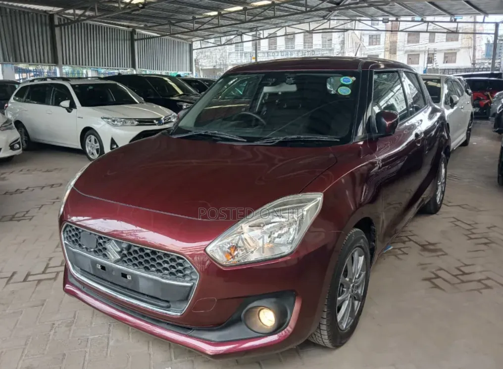 Suzuki Swift 2019 Maroon