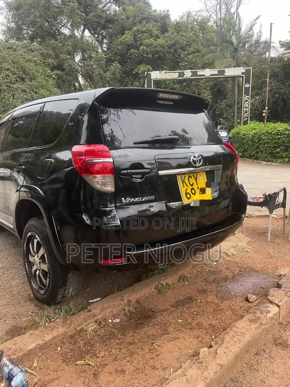 Toyota Vanguard 2013 Black