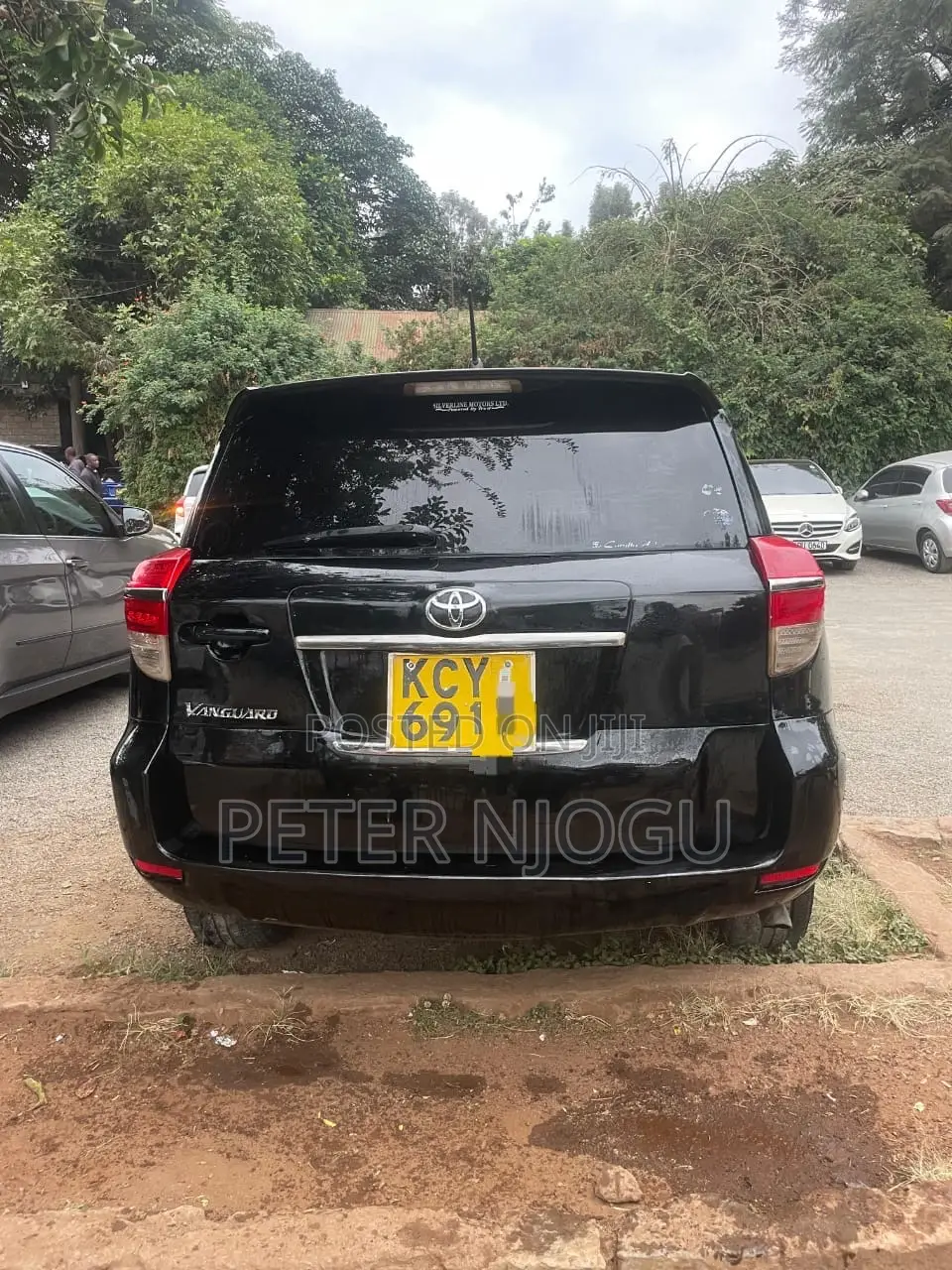 Toyota Vanguard 2013 Black