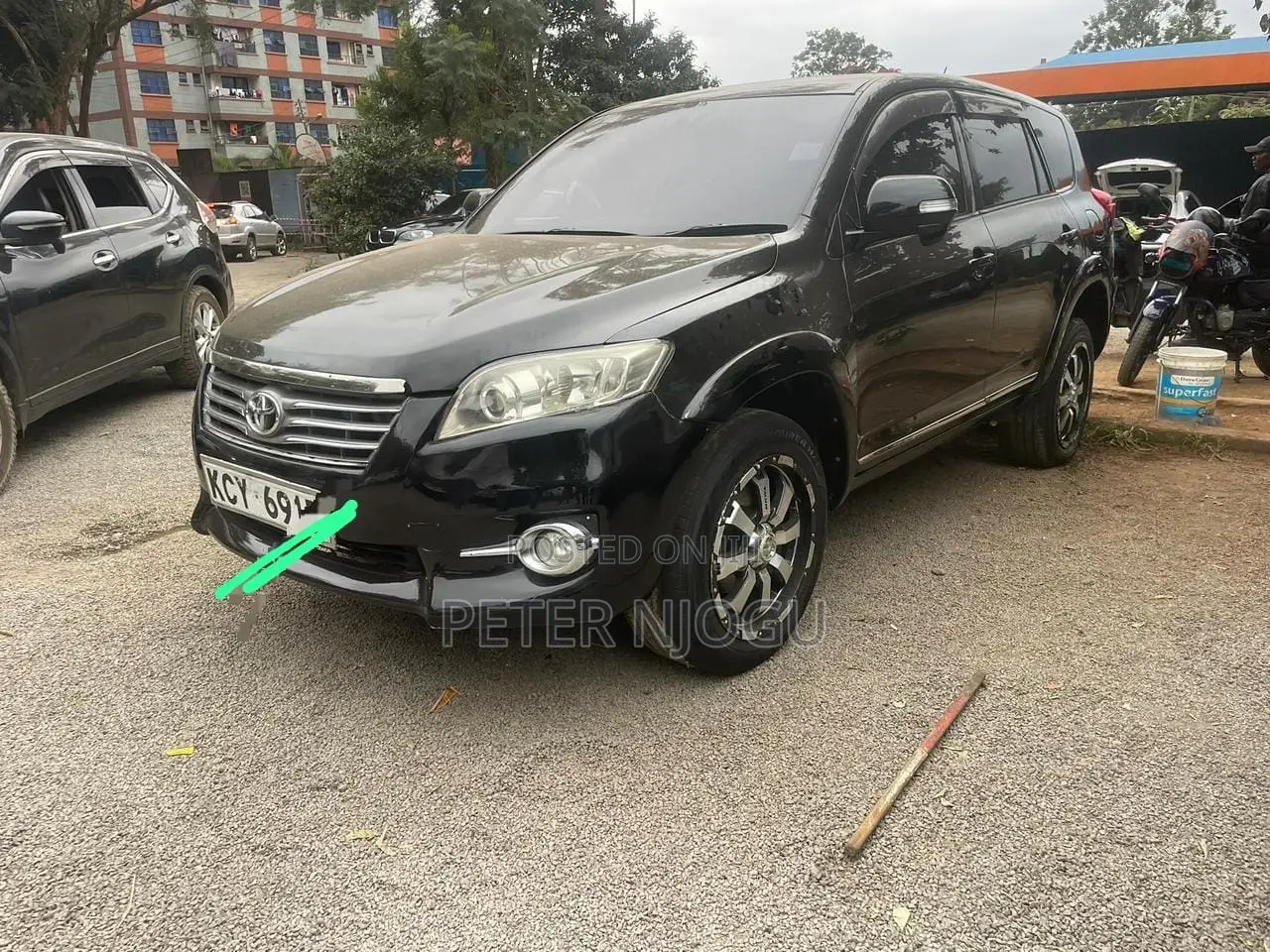 Toyota Vanguard 2013 Black