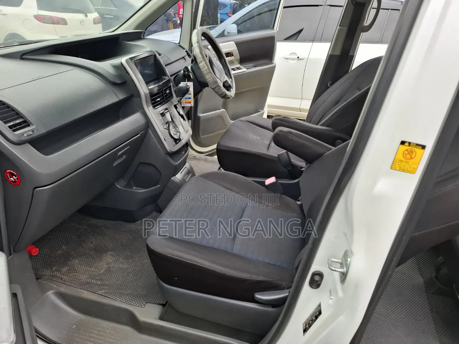 Toyota Voxy 2011 White