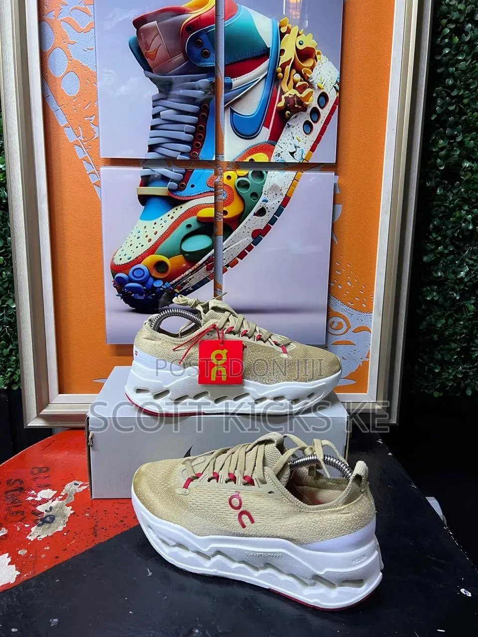 Cloudsurfer Max "Year of the Horse" 
Sizes:39-45