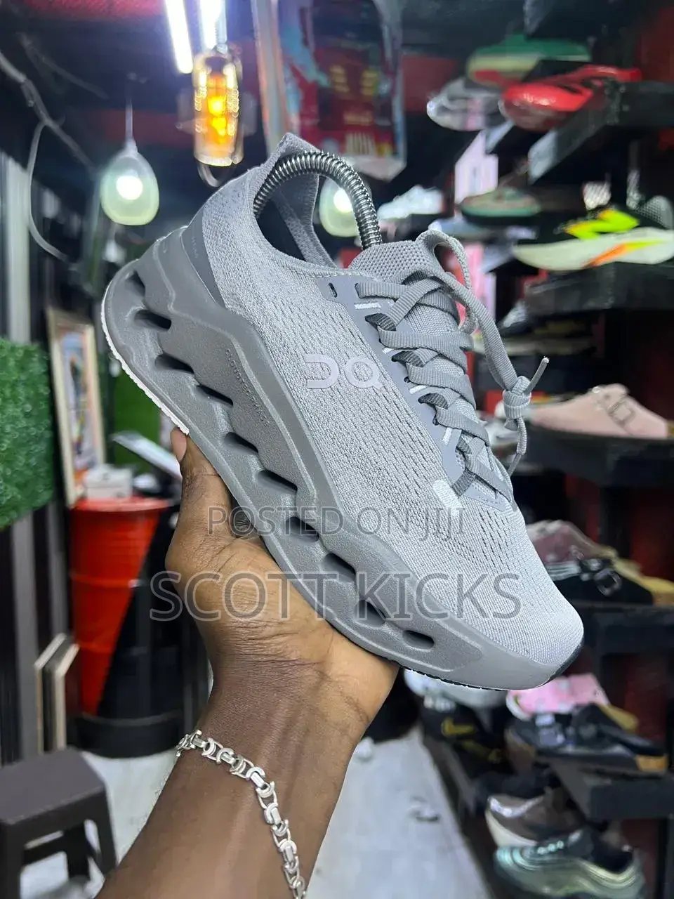 On Cloudsurfer Max “Alloy Asphalt” Qc
Sizes:39-45