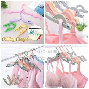 Multicolored Retractable Clothe Hanger