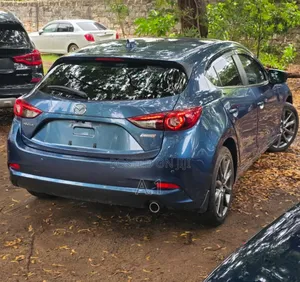 Mazda Axela 2019 Blue