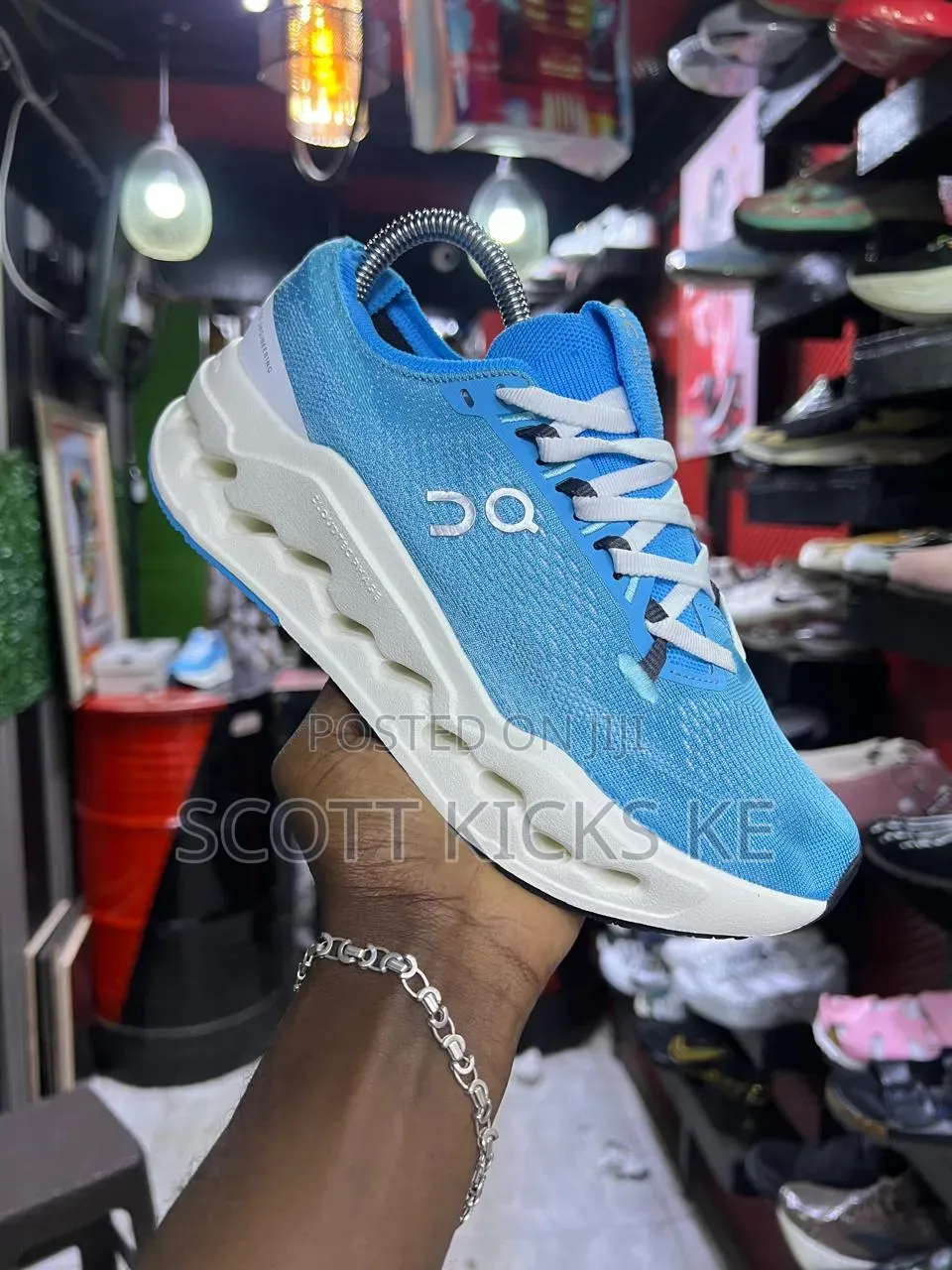 On Cloudsurfer Max “Horizon/Ivory” Qc
Sizes:39-45