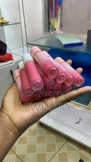 Dark Lips to Pink Lips Solution