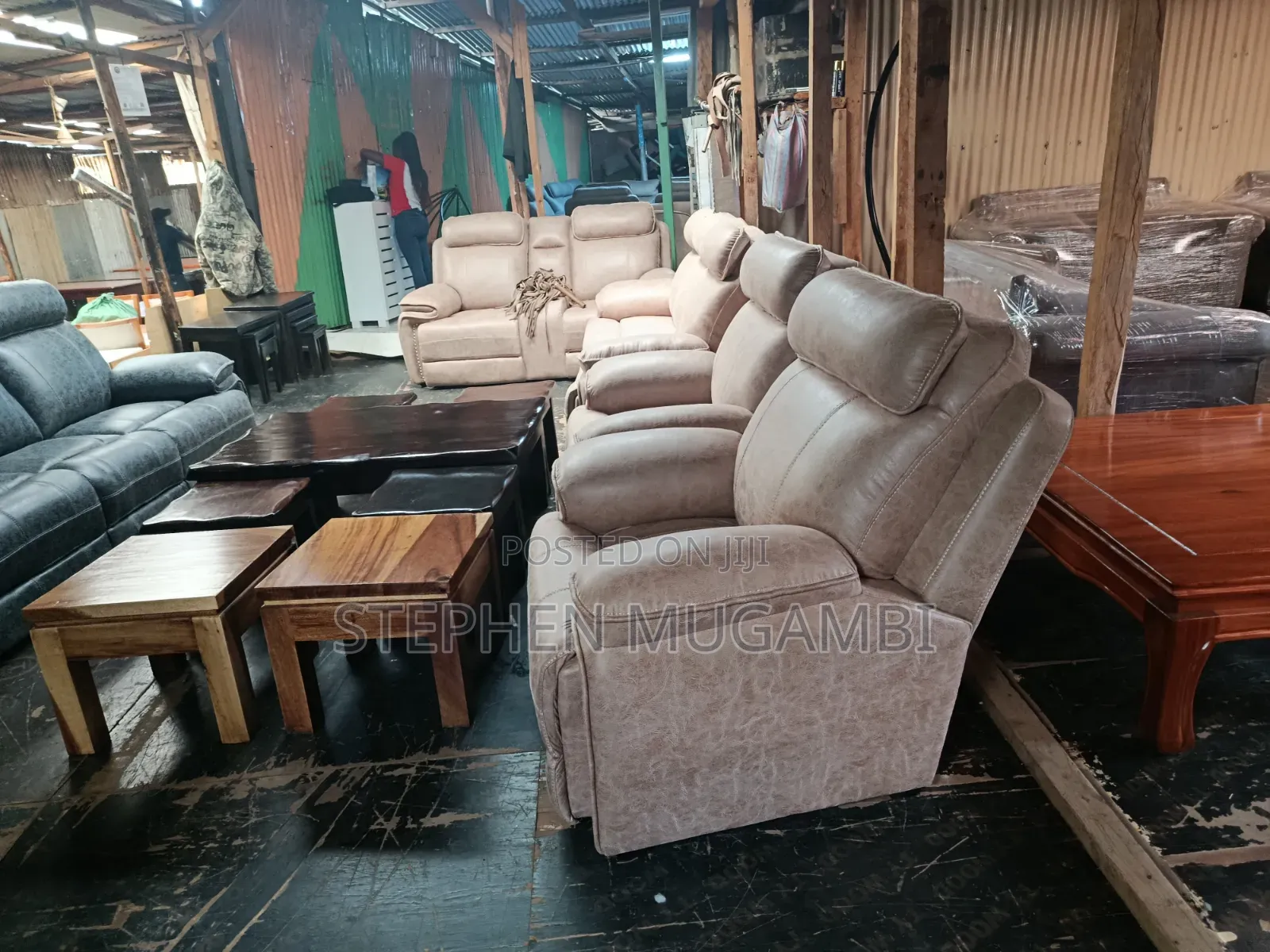 Sem-Recliner Sofa