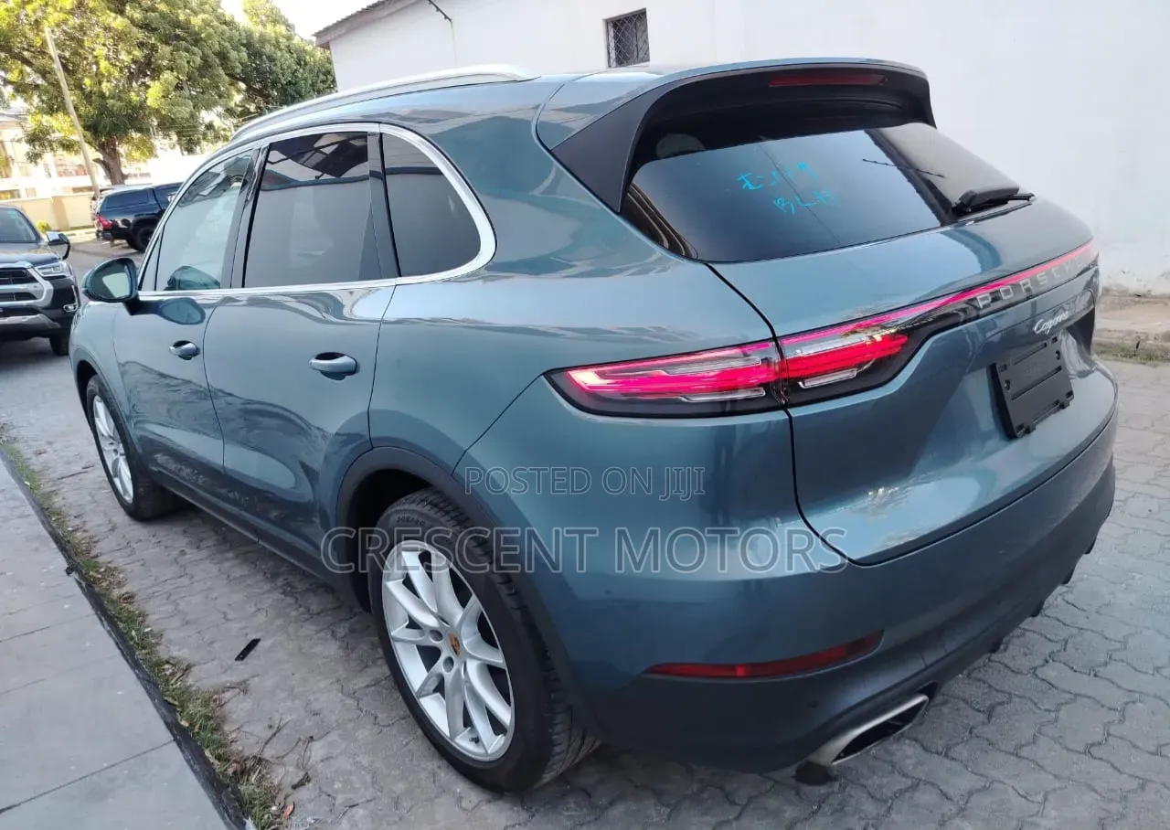 Porsche Cayenne 2019 Green