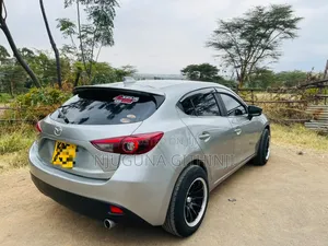 Mazda Axela SV Premium 2014 Silver