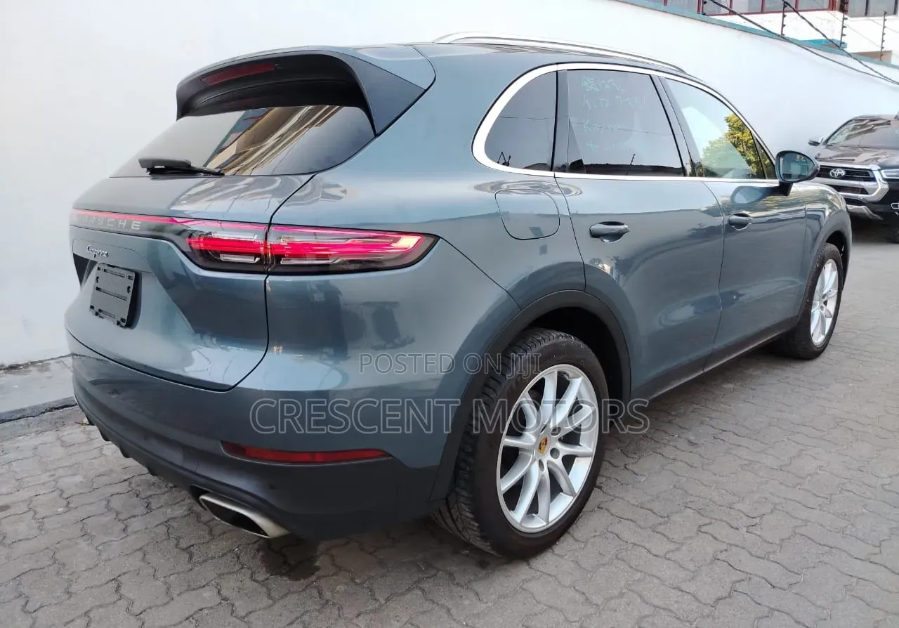 Porsche Cayenne 2019 Green
